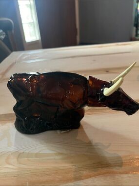 Avon Amber Glass Bull with Ivory-Colored Horns